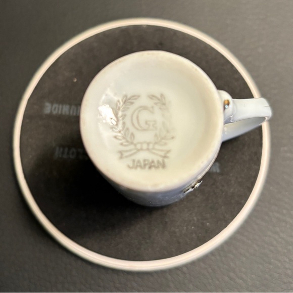 Vintage souvenir shot glass - Picture 3 of 5